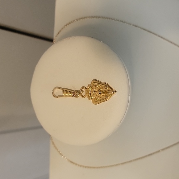 Consign with Pretty Peacock - Picture 6 of 17